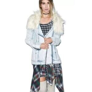 Some Days Lovin Denim Jacket L Faux Fur Collar Asymmetrical Zip Acid Wash Boho